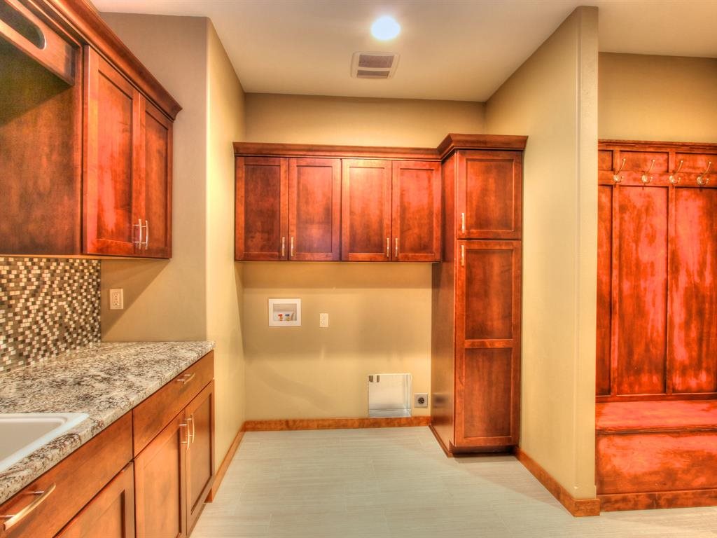 814 W Willapa Ave - Photo 18