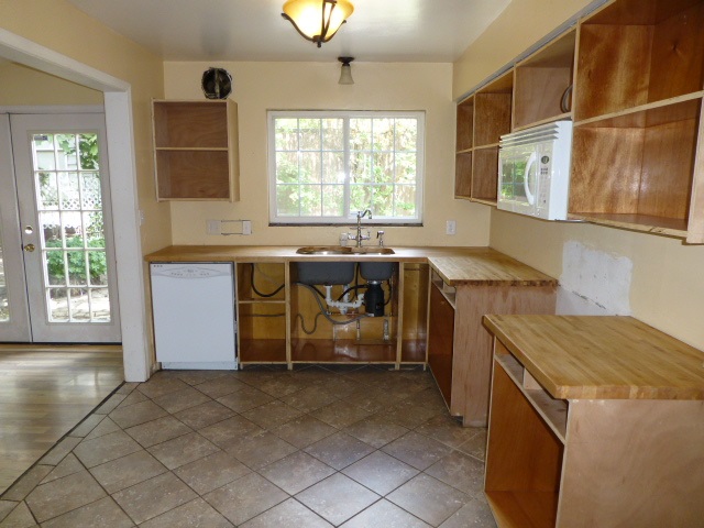 1409 E 29th Ave - Photo 4