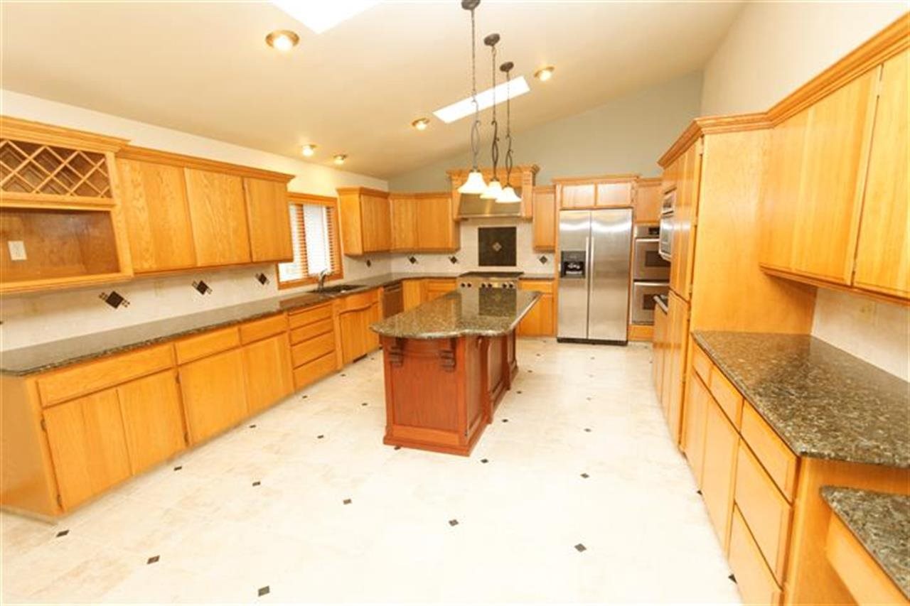 802 W Hazard Rd - Photo 3