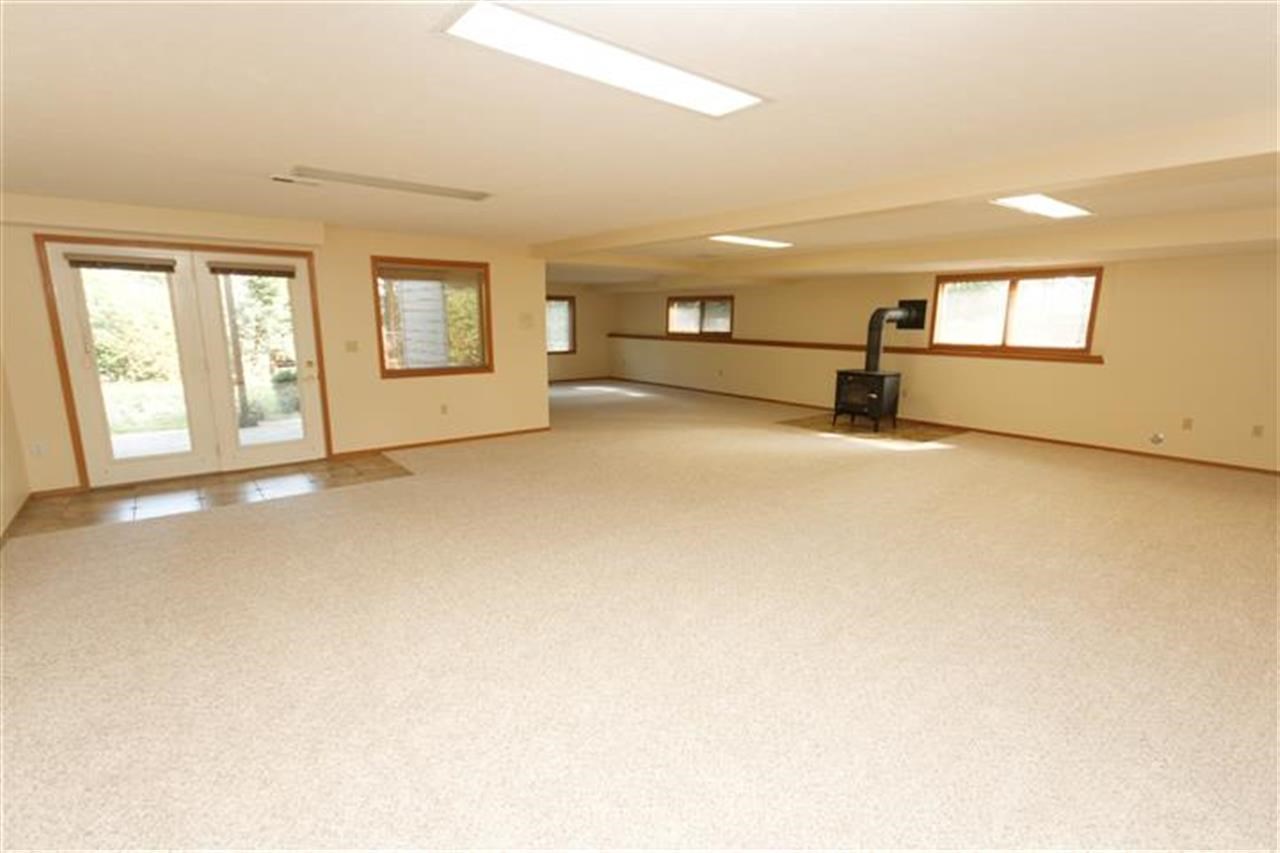 802 W Hazard Rd - Photo 8