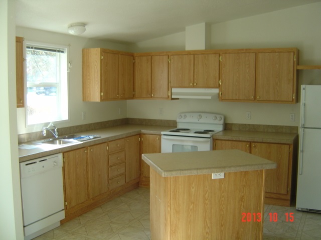 1400 Orchard Ln - Photo 3