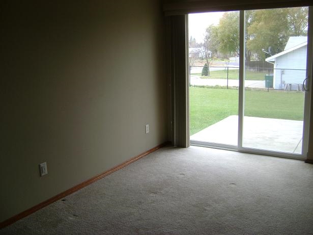 203 Armstrong Ct - Photo 11