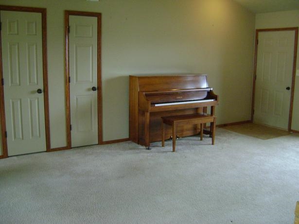 203 Armstrong Ct - Photo 5