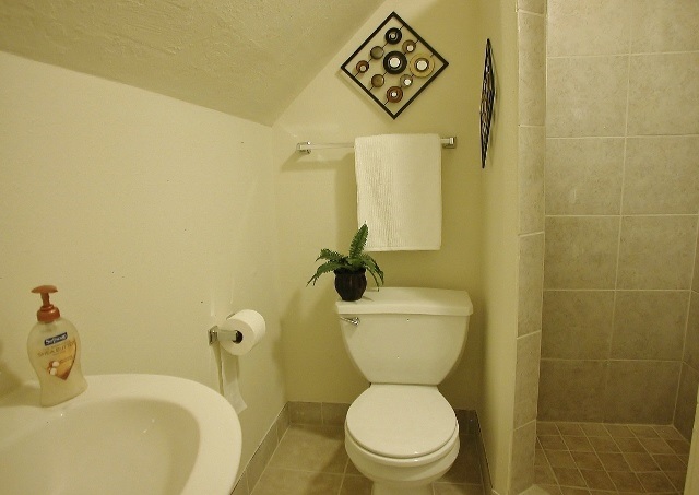 2124 E Desmet Ave - Photo 17