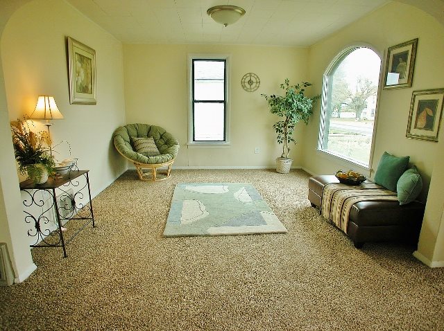 2124 E Desmet Ave - Photo 3