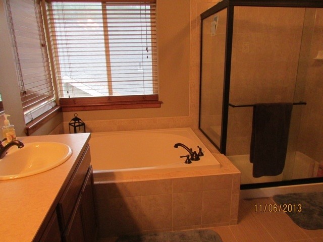 211 W BRISTOL - Photo 10