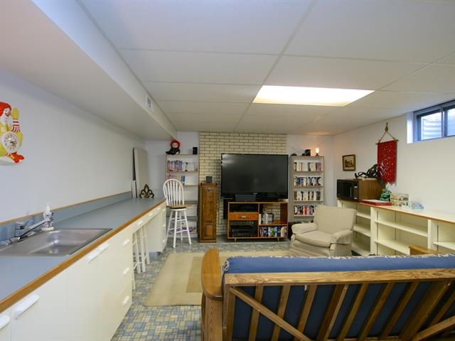 2203 E 35th Avenue - Photo 16