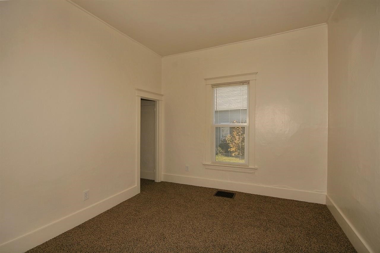 2709 E Diamond Ave - Photo 17