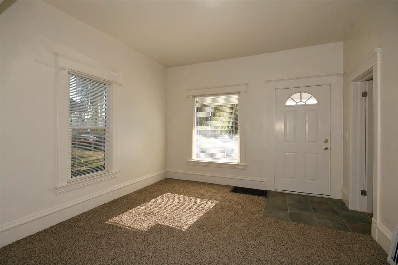 2709 E Diamond Ave - Photo 3