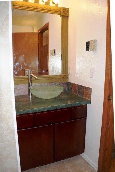 3812 E 34th Ave - Photo 8