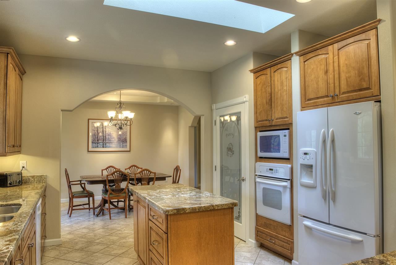 39217 N Hatch Rd - Photo 4