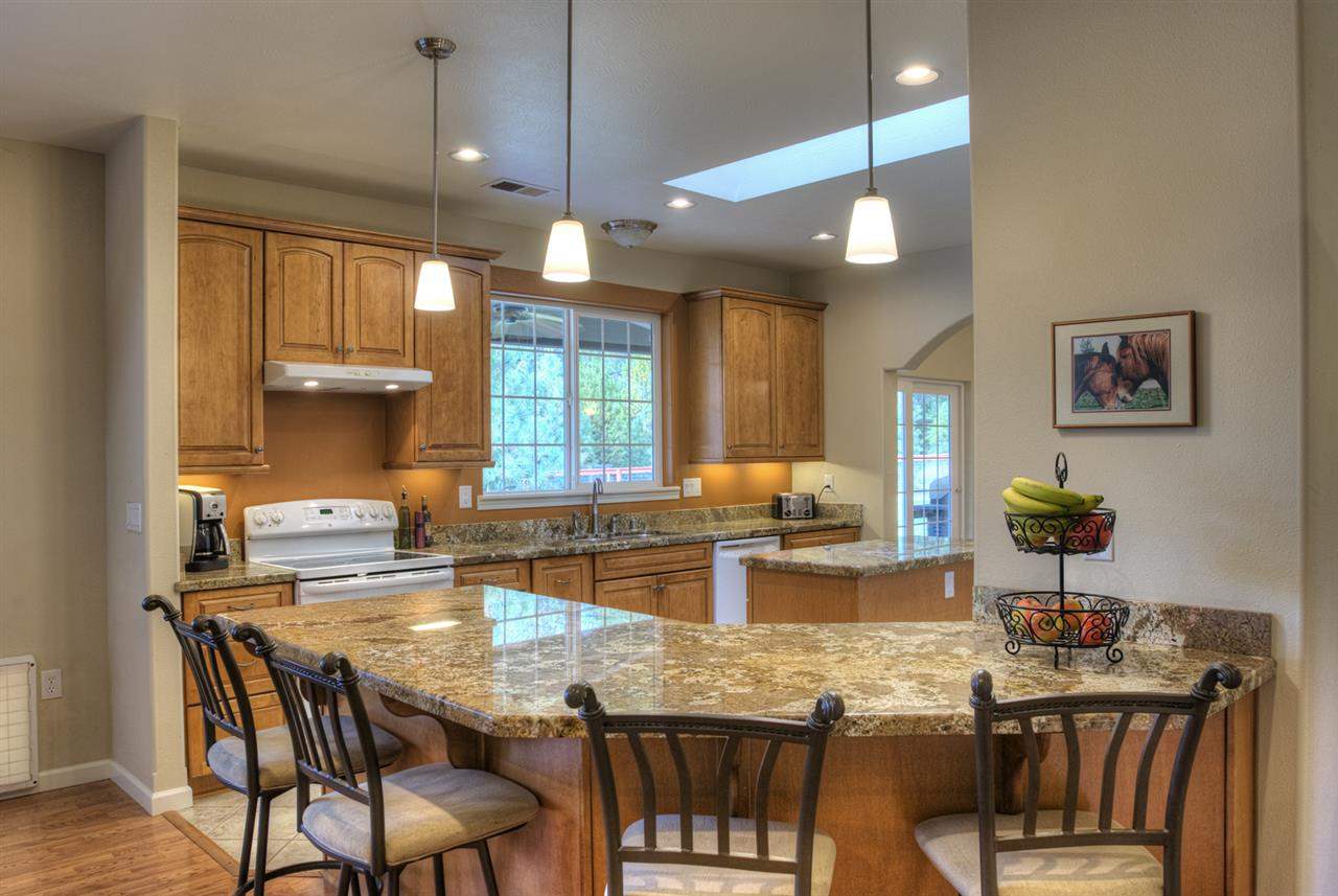 39217 N Hatch Rd - Photo 6