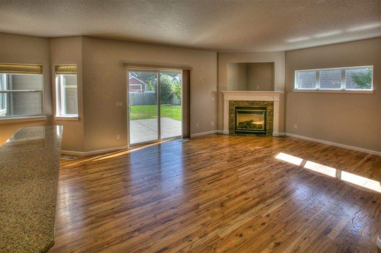 24979 E Ludlow Ave - Photo 4