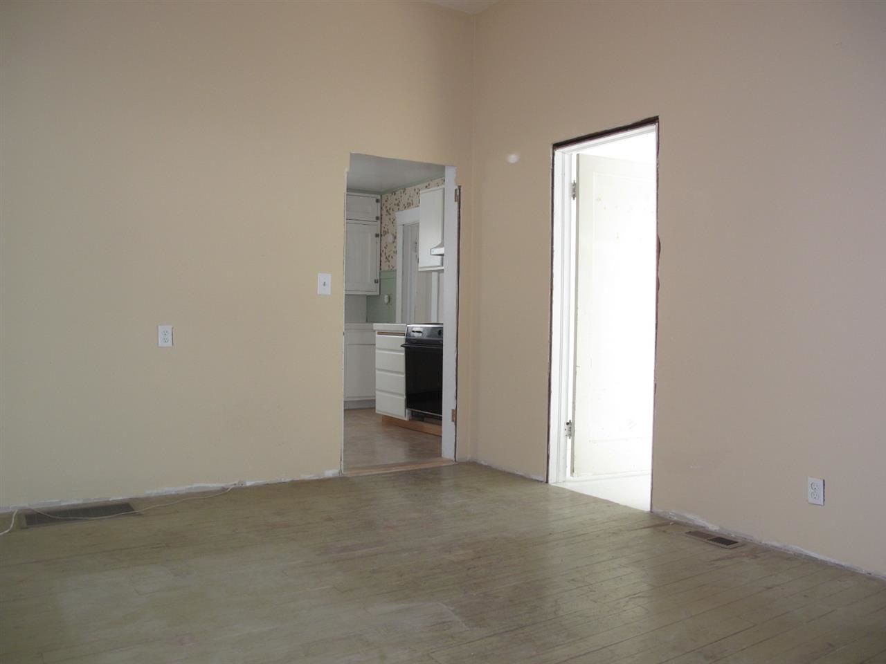 220 S Lake St - Photo 5