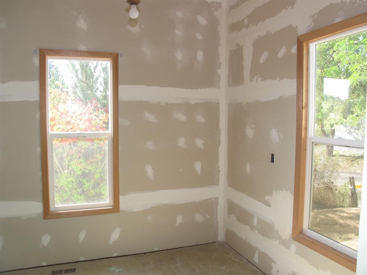 220 S Lake St - Photo 10