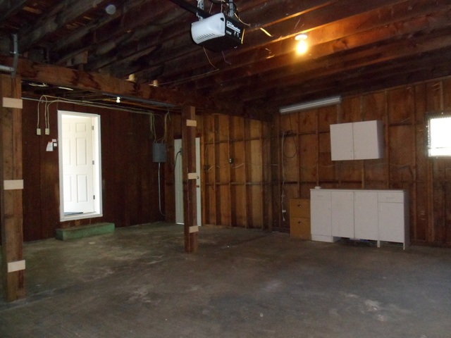 2010 N Center Rd - Photo 19