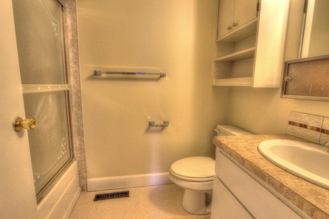 2304 E 61st Ave - Photo 11