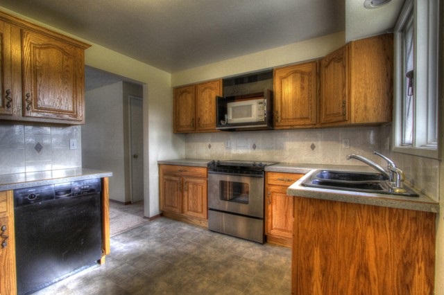 2304 E 61st Ave - Photo 6