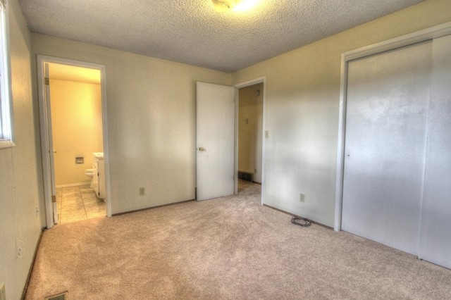 2304 E 61st Ave - Photo 8