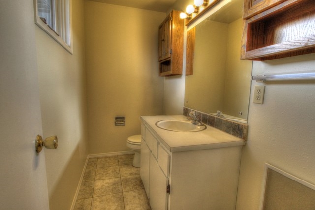 2304 E 61st Ave - Photo 9