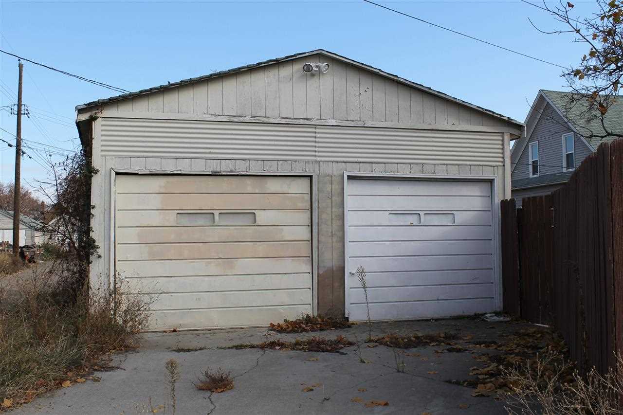 228 W Shannon Ave - Photo 18