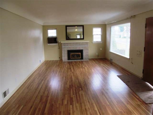 512 W Nebraska - Photo 3