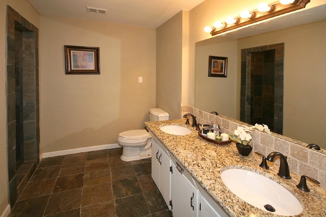 39 W 40th Ave - Photo 17