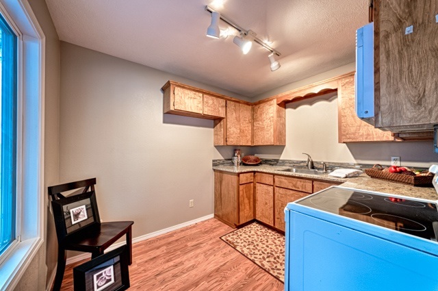 620 E NEBRASKA Ave - Photo 4