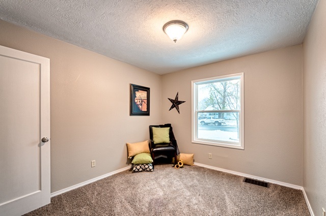 620 E NEBRASKA Ave - Photo 7