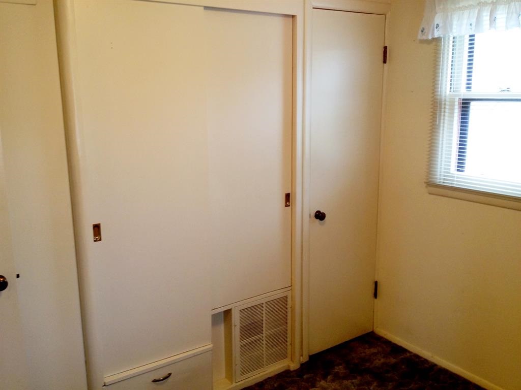 415 S Koren Rd - Photo 8
