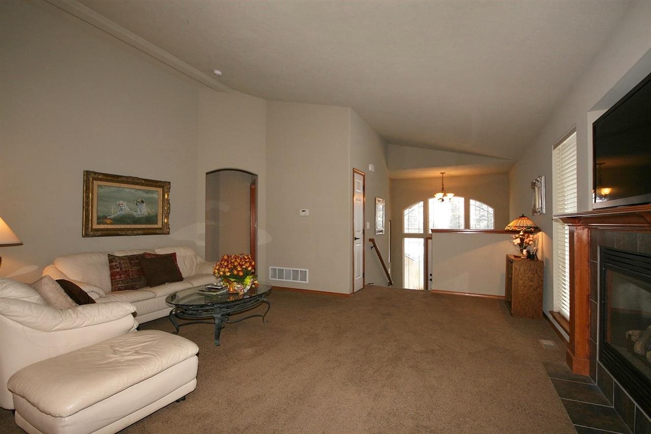 4517 E 34th Ln - Photo 3