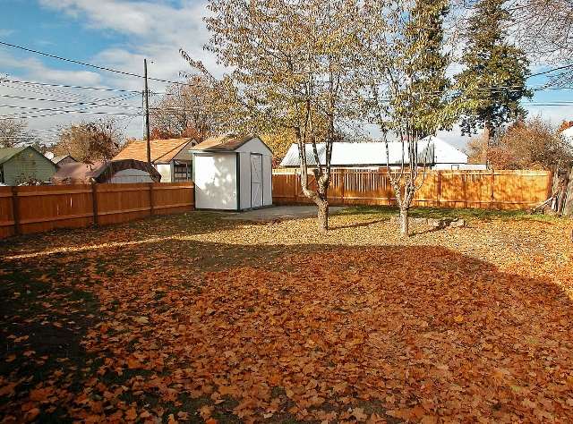 1310 W Grace Ave - Photo 19