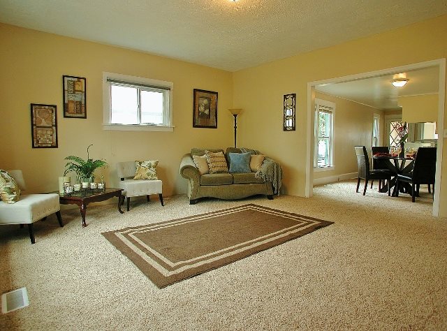 1310 W Grace Ave - Photo 3