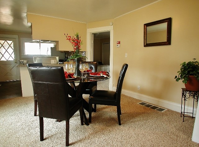 1310 W Grace Ave - Photo 5