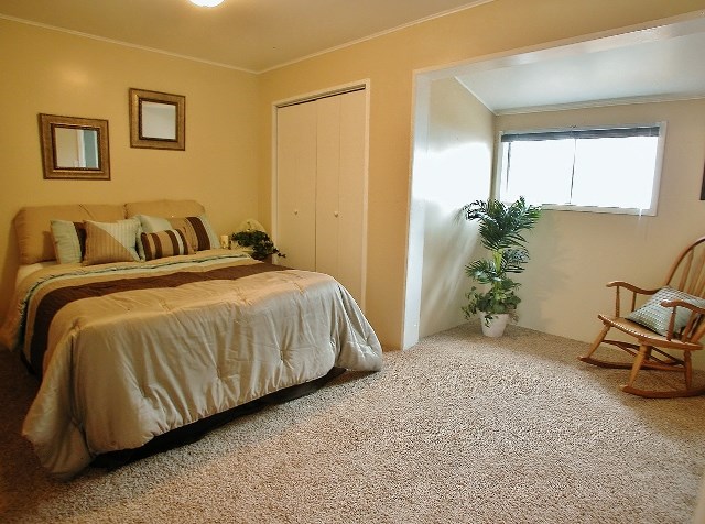 1310 W Grace Ave - Photo 10