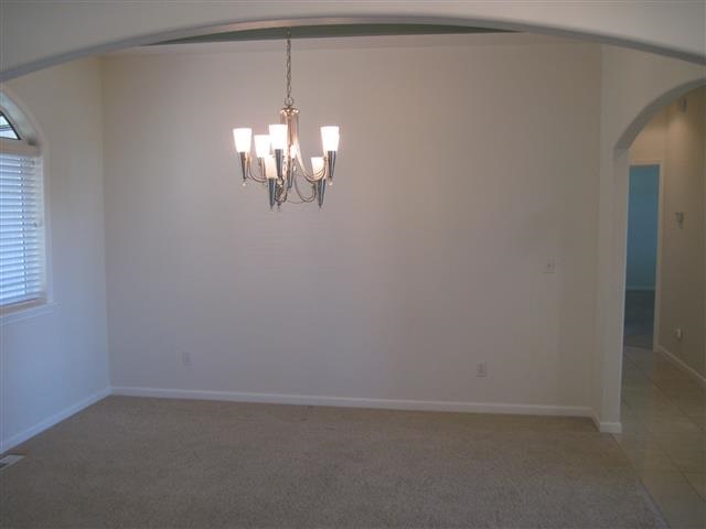 1105 N King James Ln - Photo 5