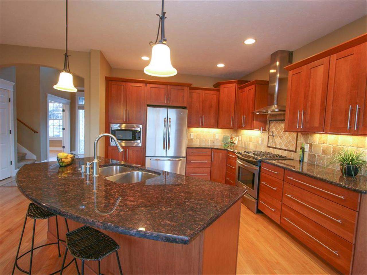 720 W Willapa - Photo 5
