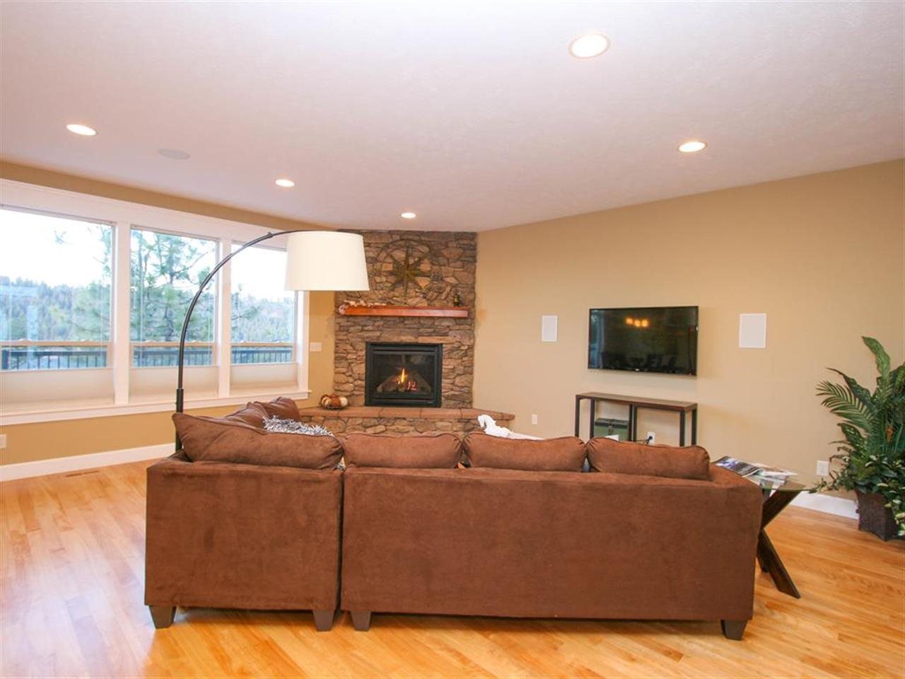 720 W Willapa - Photo 9