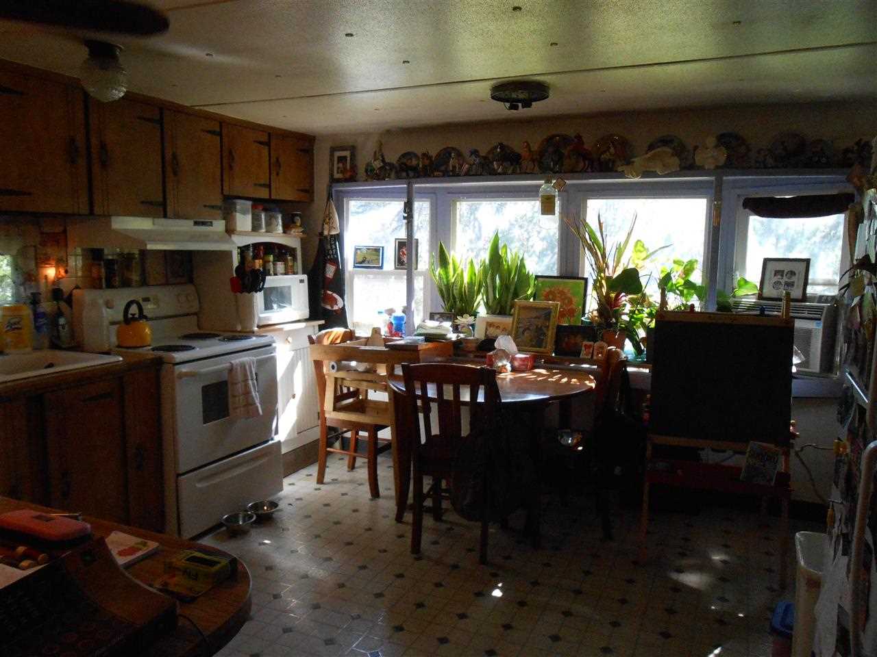 35312 N NEWPORT Hwy - Photo 3
