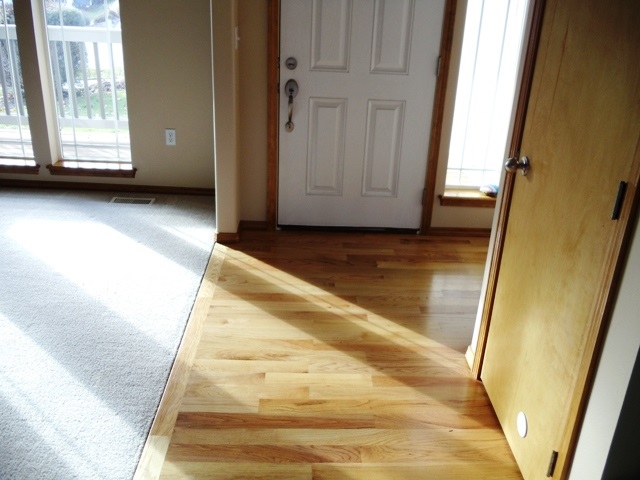 18405 E 11th Ave - Photo 2