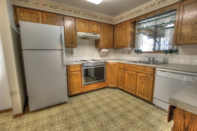 13320 W Meadowview Ln - Photo 6