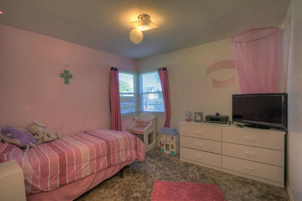 1423 N Vista Rd. - Photo 7