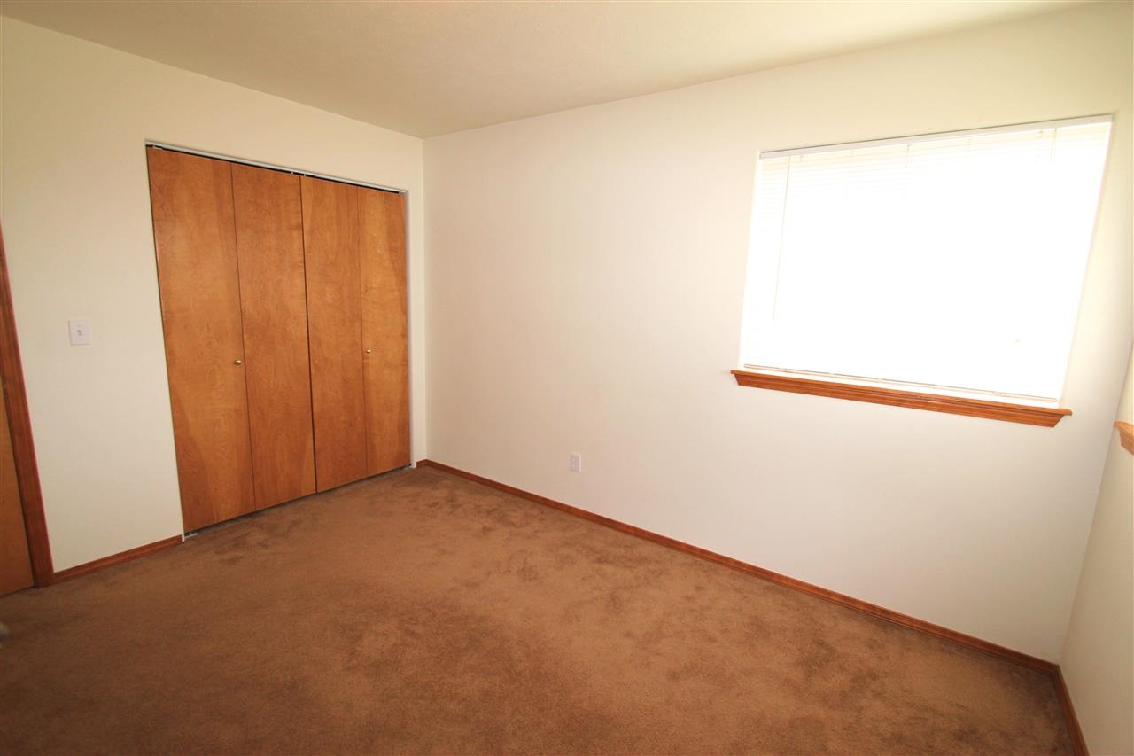 18709 E Augusta Ct - Photo 14