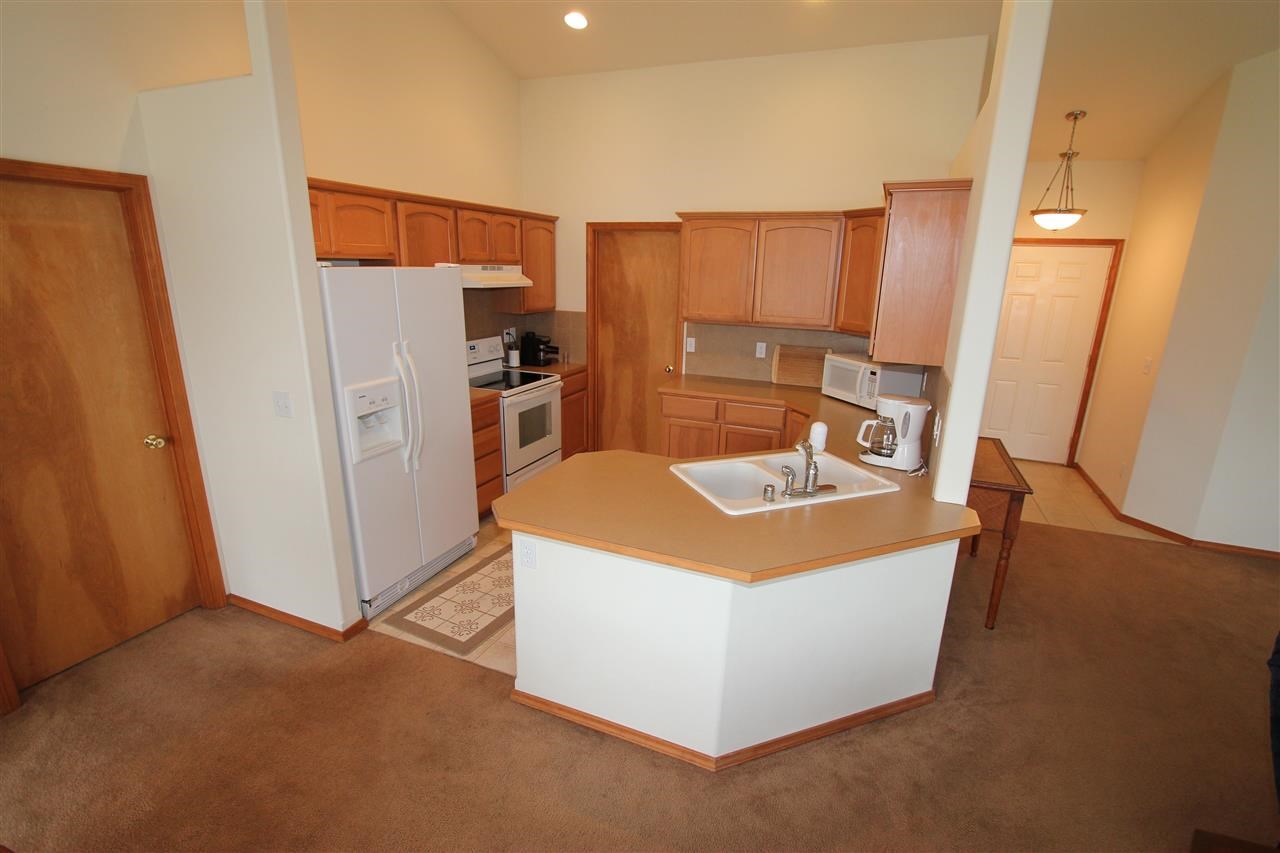 18709 E Augusta Ct - Photo 6