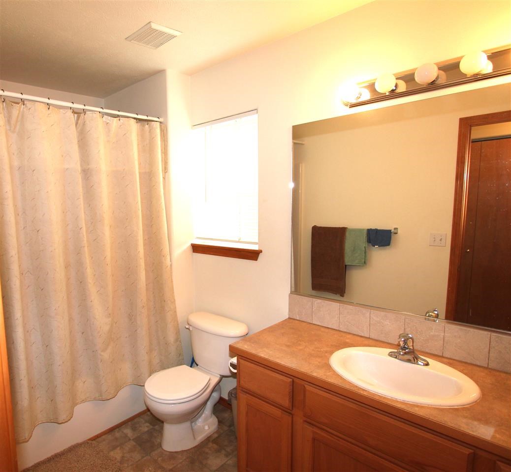 18709 E Augusta Ct - Photo 9