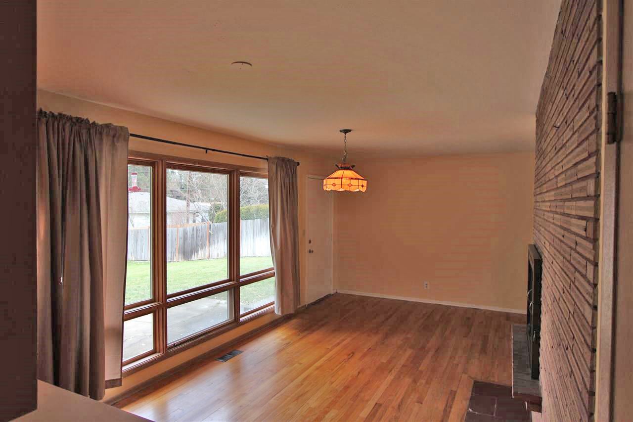 1821 E 35TH - Photo 5