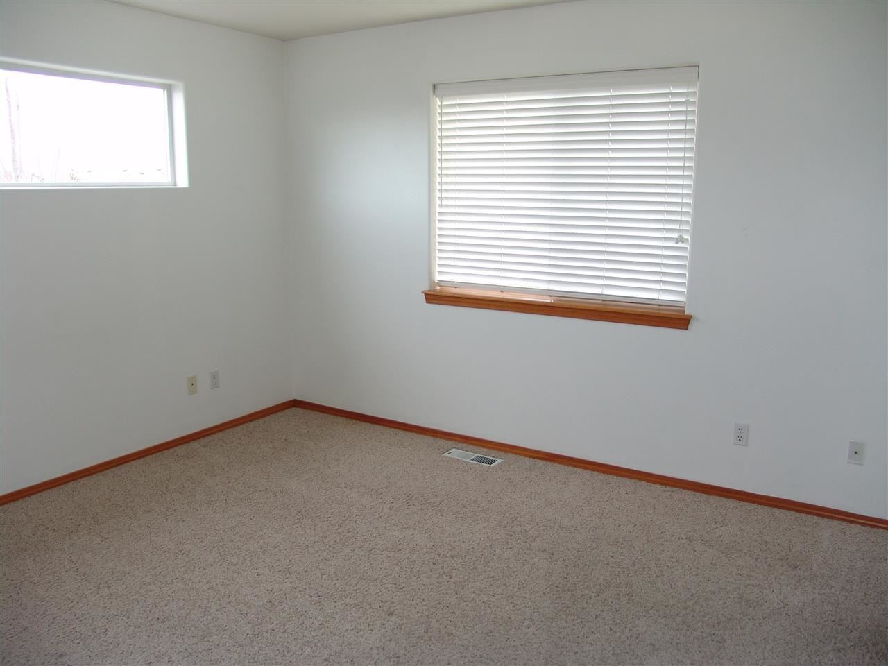 1316 N SAMANTHA Rd - Photo 12