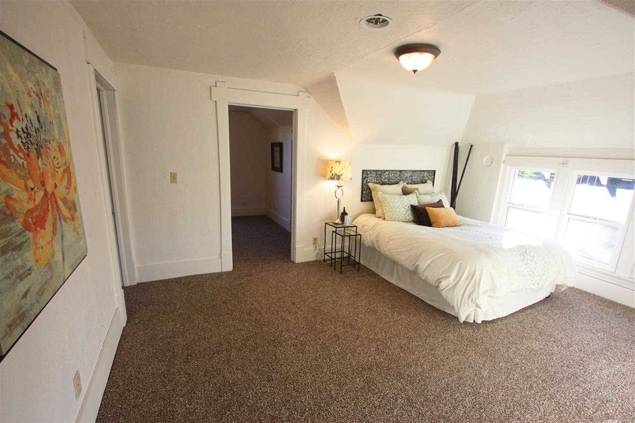 1419 E 11th Ave - Photo 9