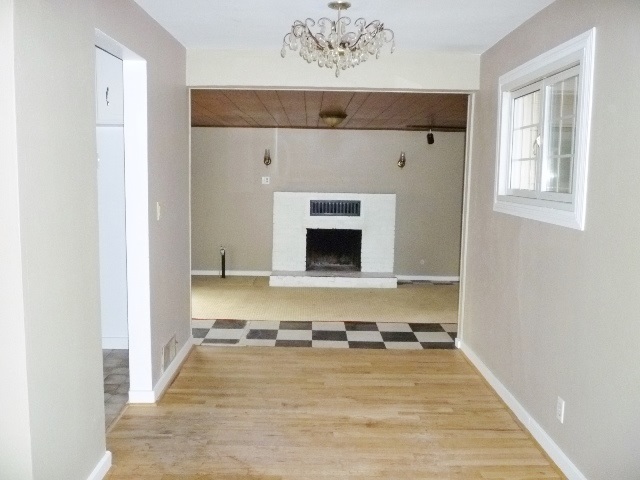 2612 W Crown Ave - Photo 4
