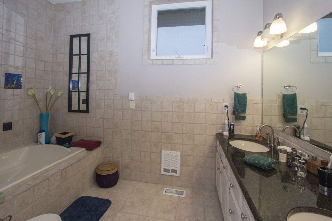 606 N Village Ln - Photo 12